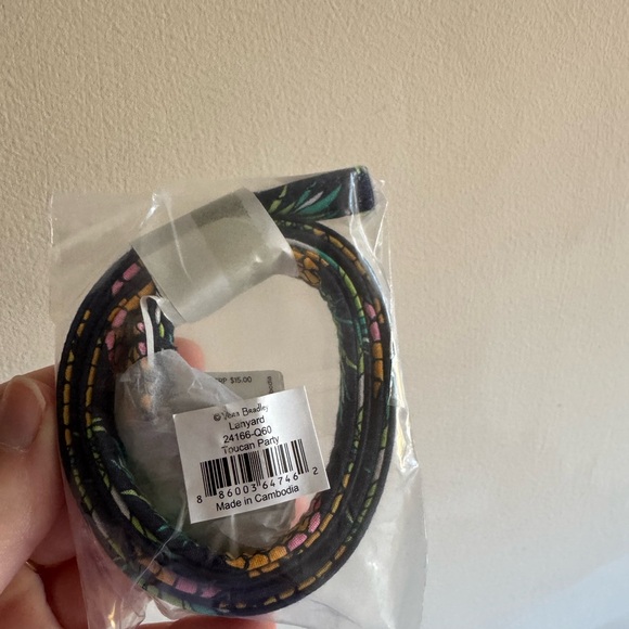 Brand New Vera Bradley ID Case and Lanyard and Slides - Picture 6 of 10